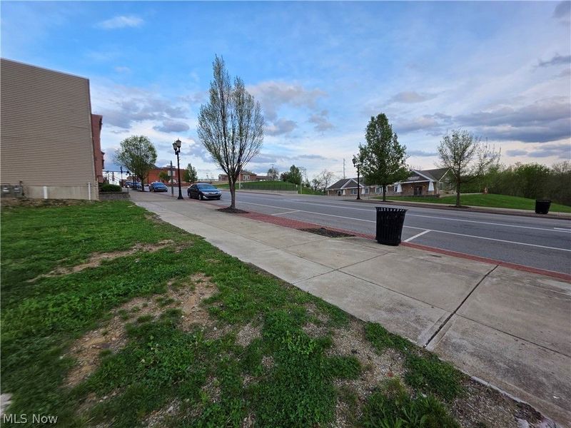 501 Wheeling Avenue, Cambridge, OH 43725 Photo 4