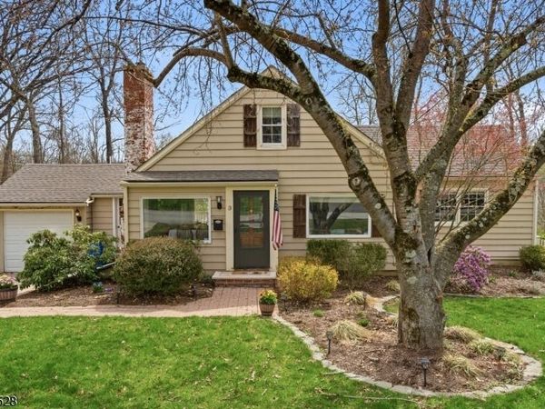 3 Alder Dr, Sparta, NJ 07871