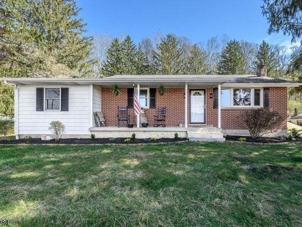 166 Mount Joy Rd, Holland, NJ 08848