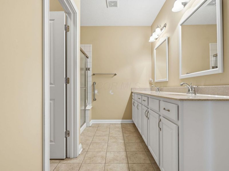 6184 Rays Way, Unit 22, Hilliard, OH 43026 Photo 31