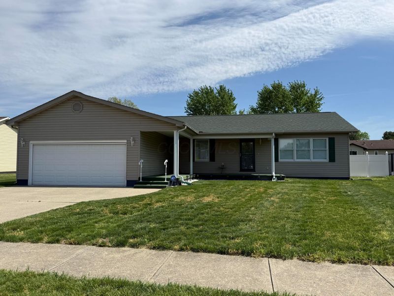 216 Westwood Drive, Circleville, OH 43113 Photo 1