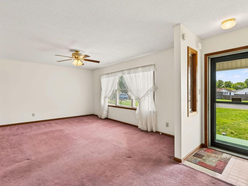 216 Westwood Drive, Circleville, OH 43113 Photo 13