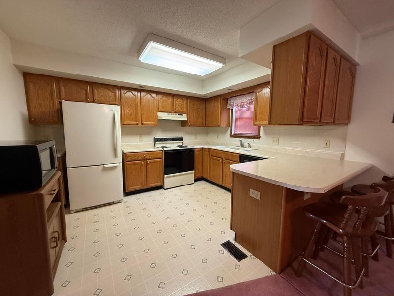 216 Westwood Drive, Circleville, OH 43113 Photo 5