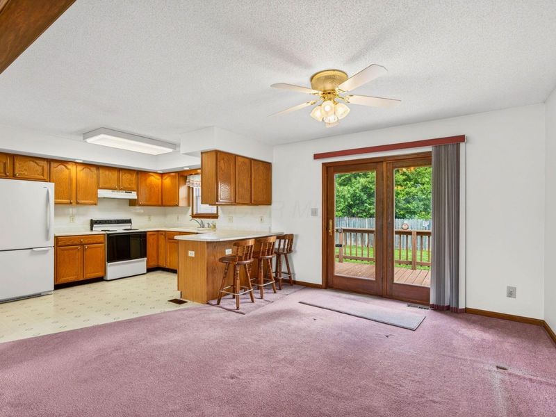 216 Westwood Drive, Circleville, OH 43113 Photo 9