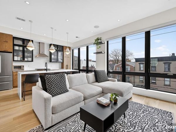 339 Palisade Avenue 3, Unit 3, JERSEY CITY, NJ 07307