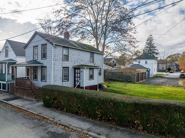 19 Jenney St, New Bedford, MA 02740
