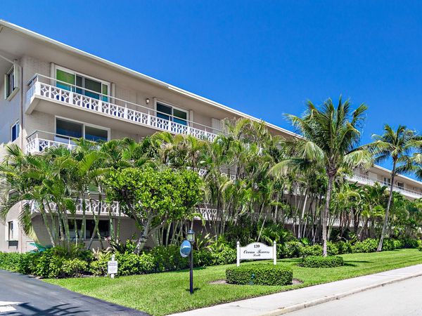 139 Sunrise Avenue, Unit 202, Palm Beach, FL 33480
