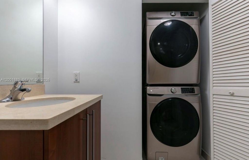 1111 SW 1st Ave, Unit 3222-N, Miami, FL 33130 Photo