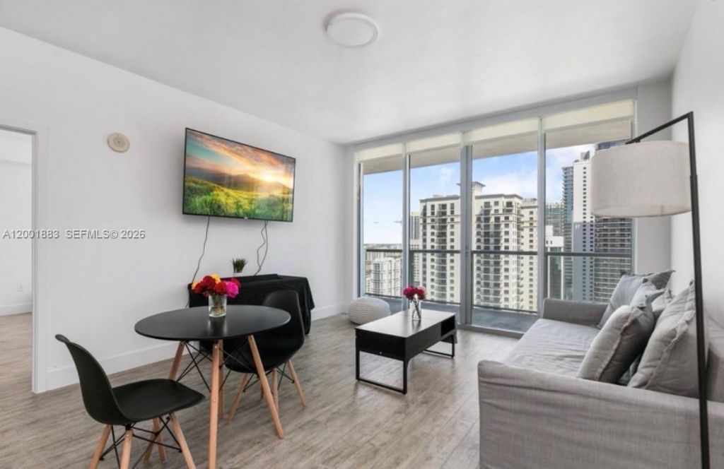 1111 SW 1st Ave, Unit 3222-N, Miami, FL 33130 Photo
