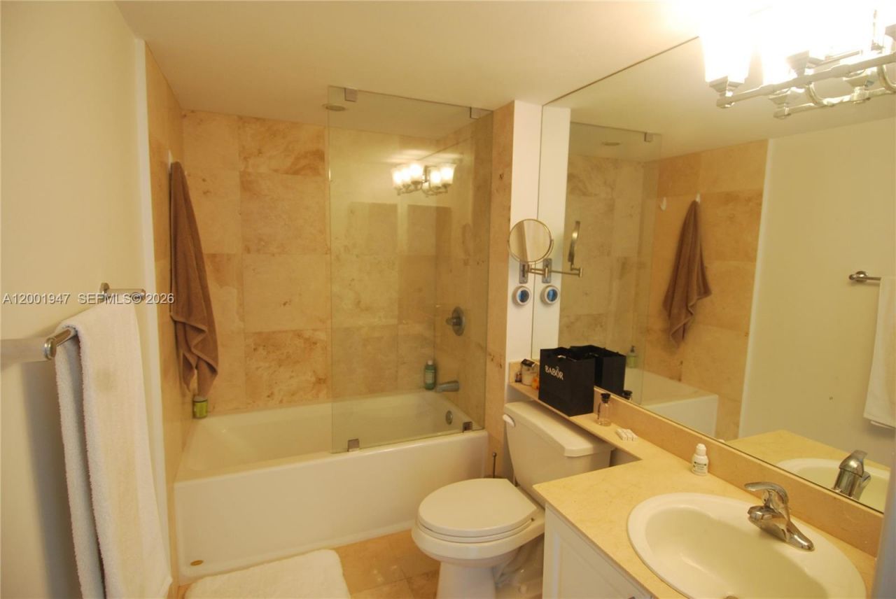 90 Alton Rd, Unit 2606, Miami Beach, FL 33139 Photo