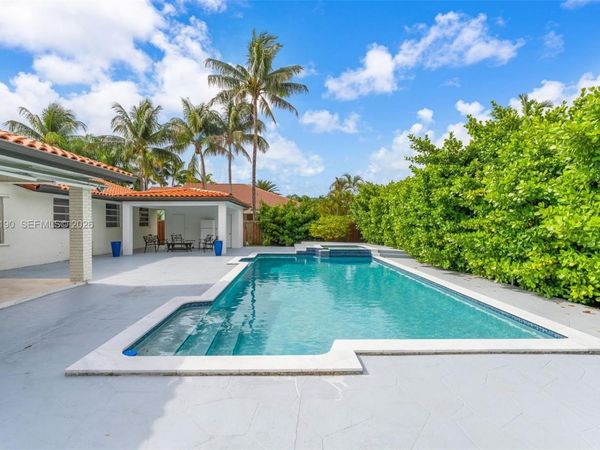 11350 SW 30th St, Miami, FL 33165