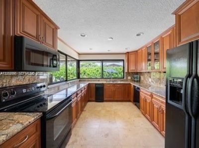 11350 SW 30th St , Miami, FL 33165 Photo