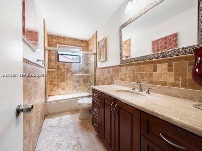 11350 SW 30th St , Miami, FL 33165 Photo