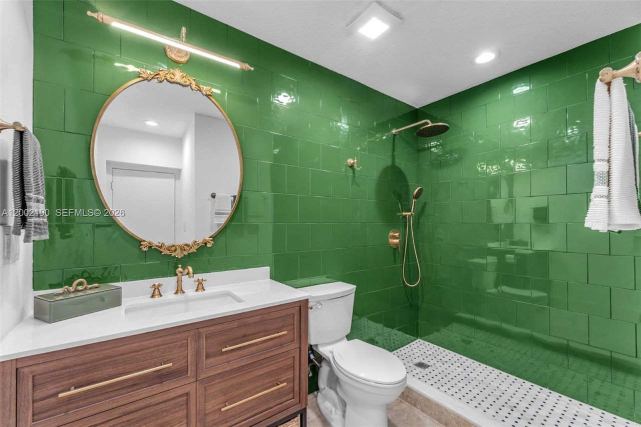 11350 SW 30th St , Miami, FL 33165 Photo