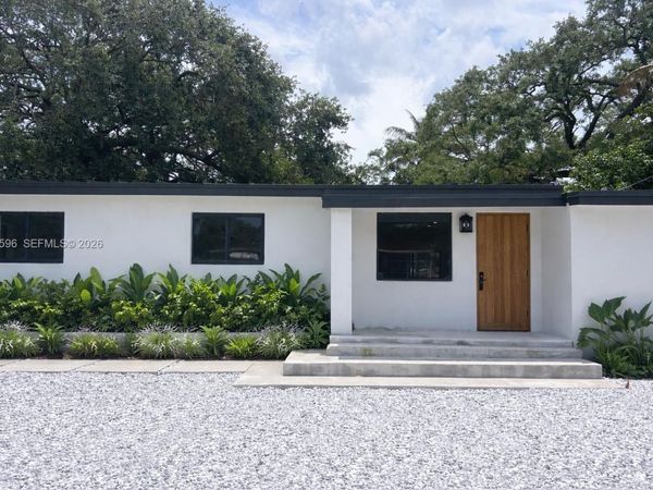 1242 NE 145th St , Miami, FL 33161