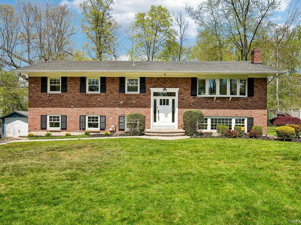 10 Little Brook Lane, New City, NY 10956