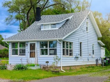 1815 E Lake Drive , Novi, MI 48377