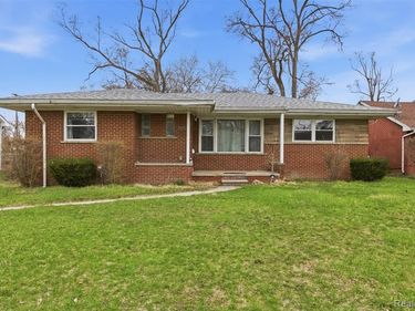 25253 Eureka Drive, Warren, MI 48091