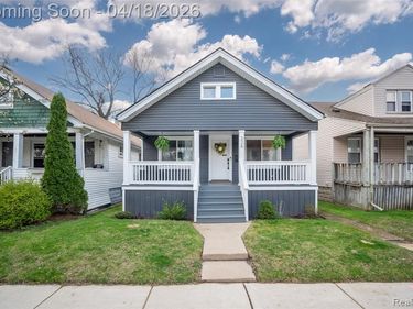 326 E Cambourne Street, Ferndale, MI 48220