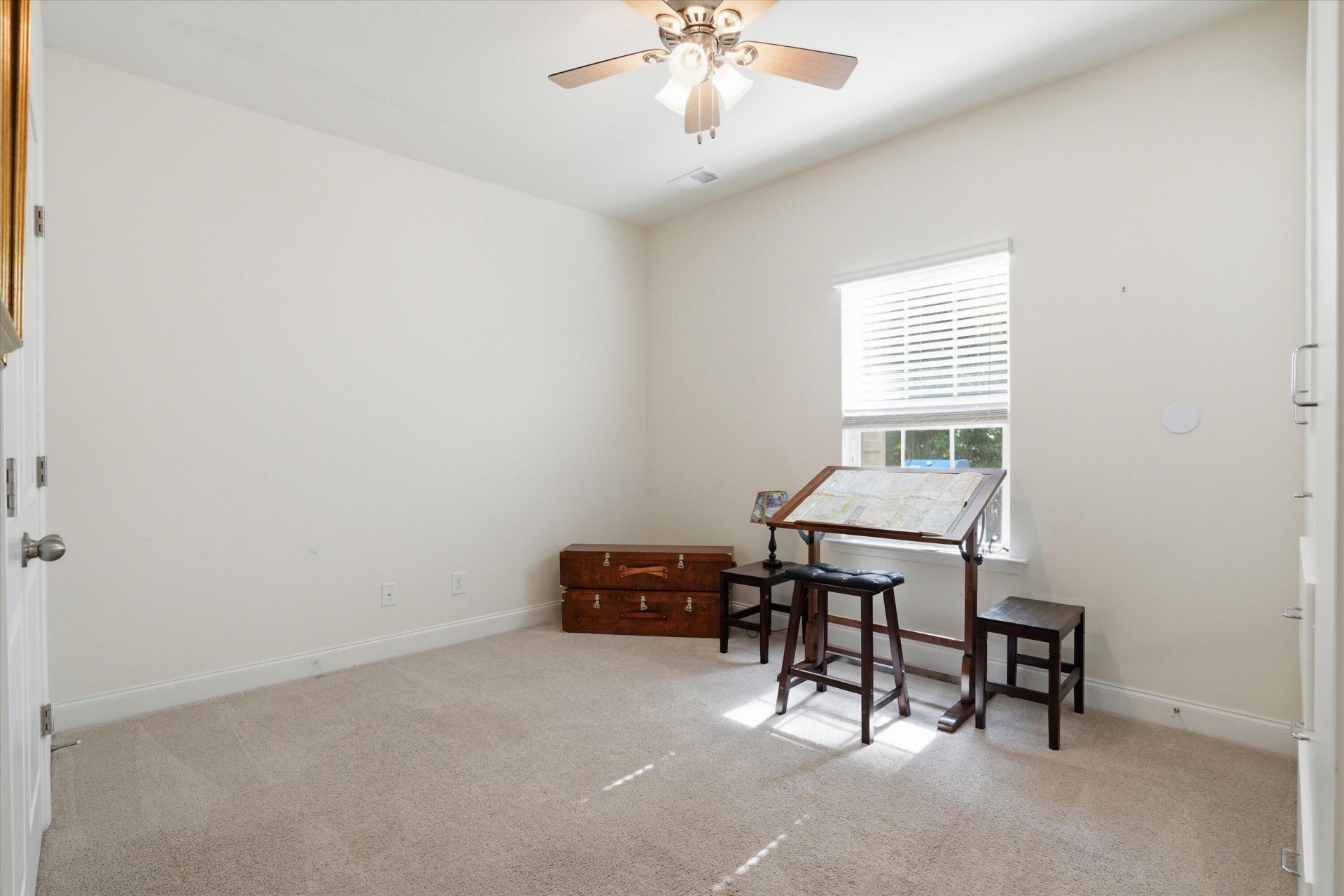 9712 Table Mountain Lane Photo 15