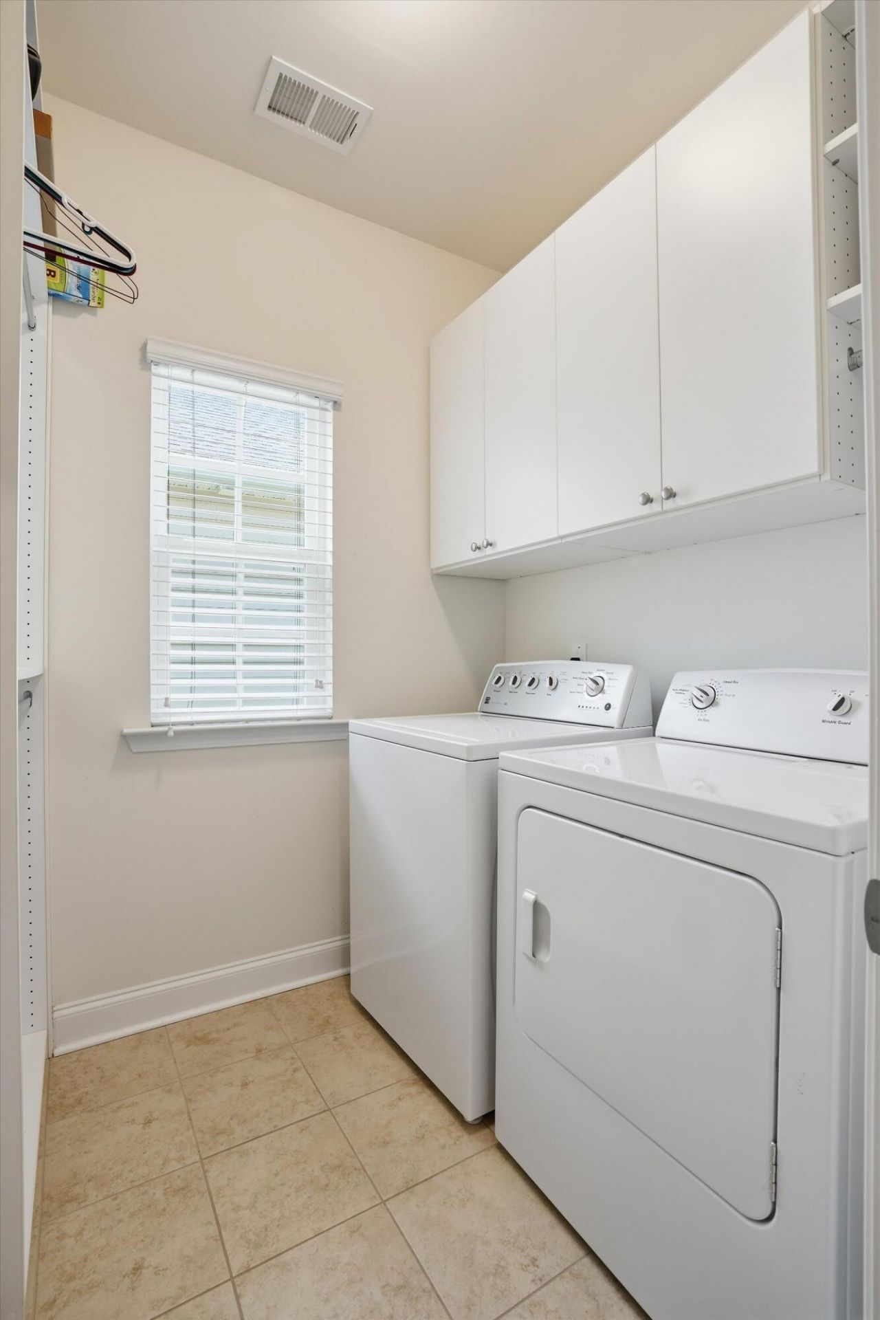 9712 Table Mountain Lane Photo 18