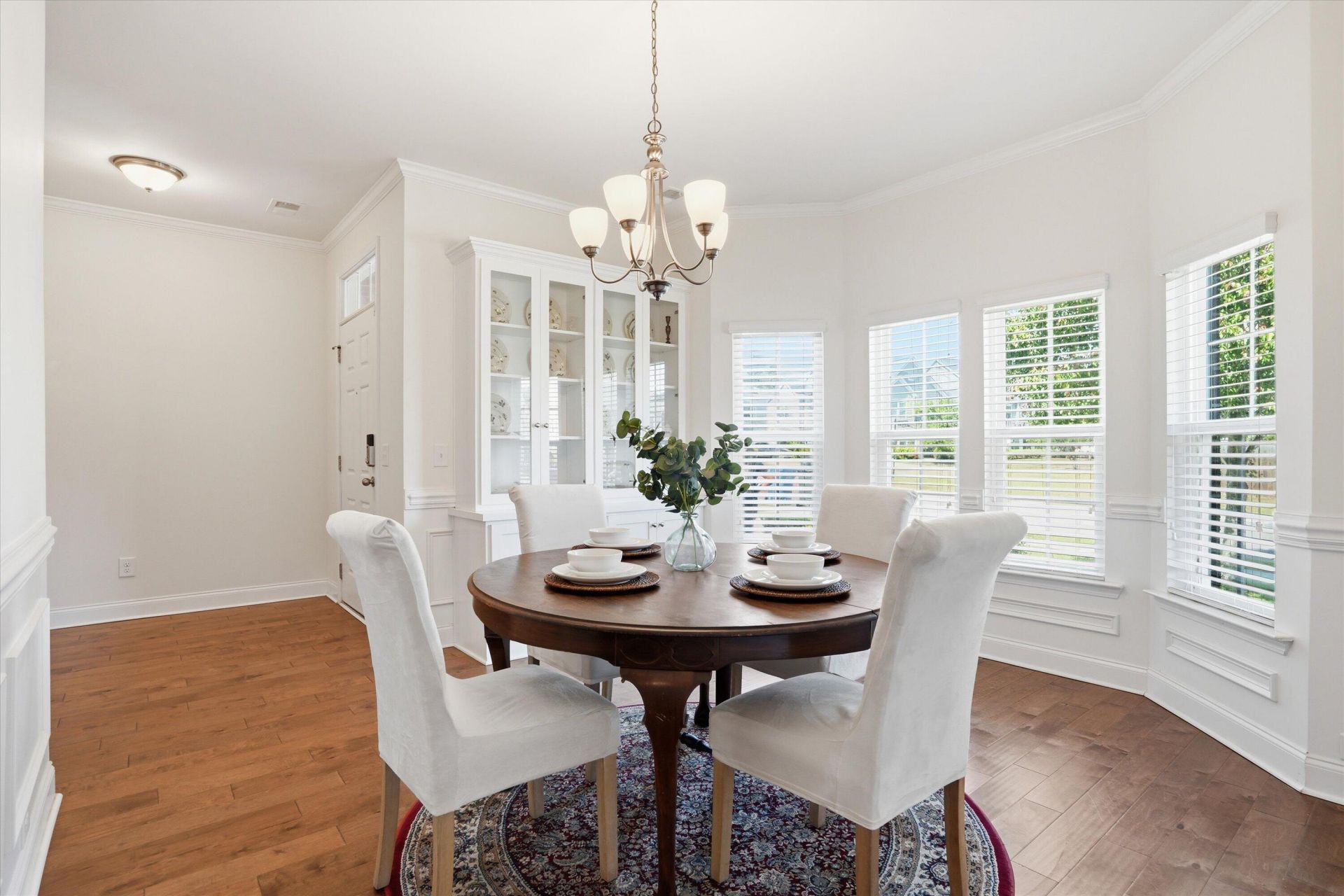 9712 Table Mountain Lane Photo 5