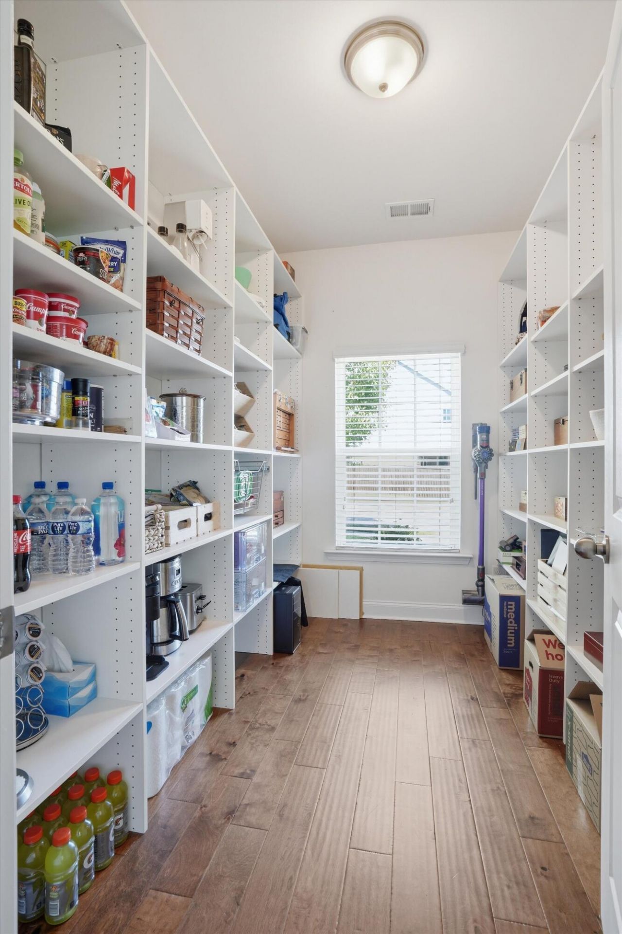 9712 Table Mountain Lane Photo 8