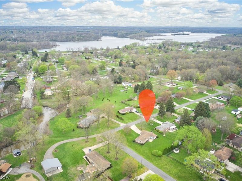 5008 Laddie Drive, New Franklin, OH 44319 Photo 3