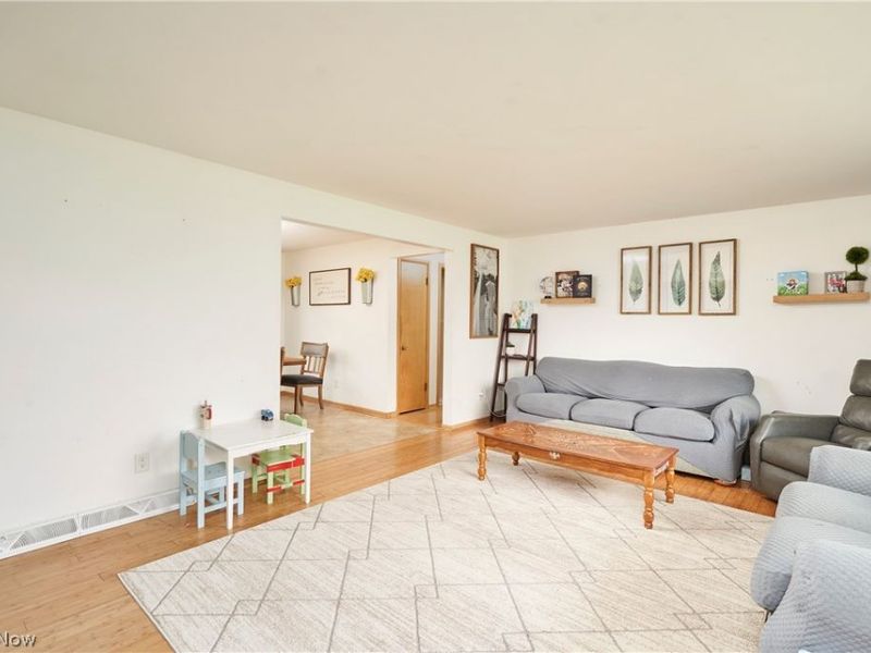 5008 Laddie Drive, New Franklin, OH 44319 Photo 6