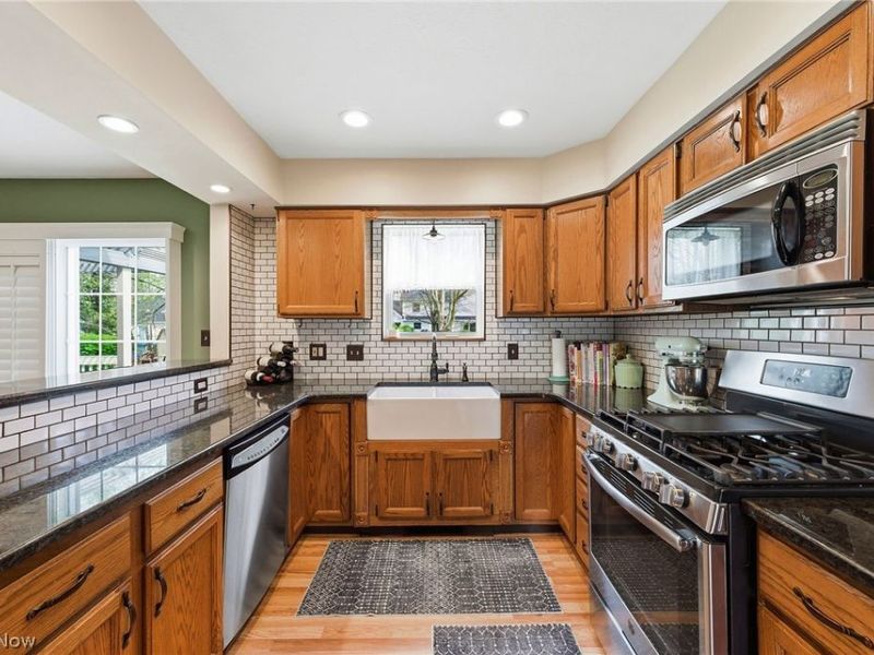 1271 Atterbury Drive, Macedonia, OH 44056 Photo 11