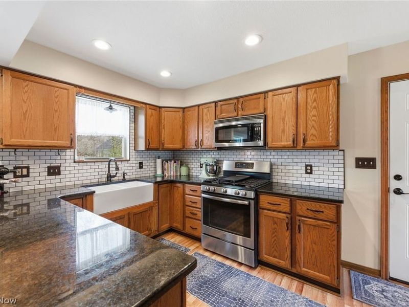 1271 Atterbury Drive, Macedonia, OH 44056 Photo 13