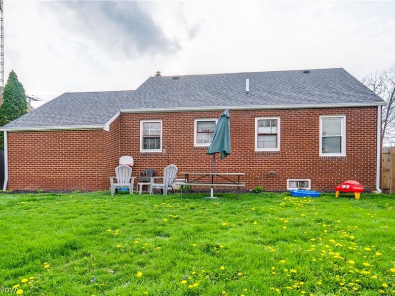 144 Perry Drive NW, Canton, OH 44708 Photo 21