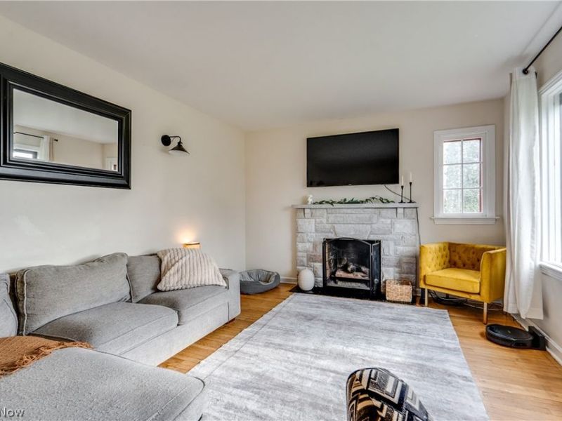 144 Perry Drive NW, Canton, OH 44708 Photo 4