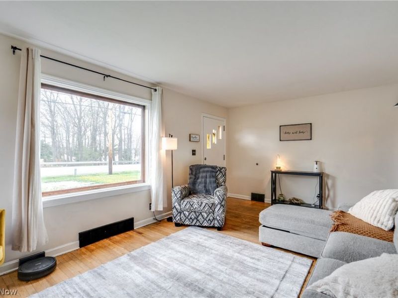 144 Perry Drive NW, Canton, OH 44708 Photo 5