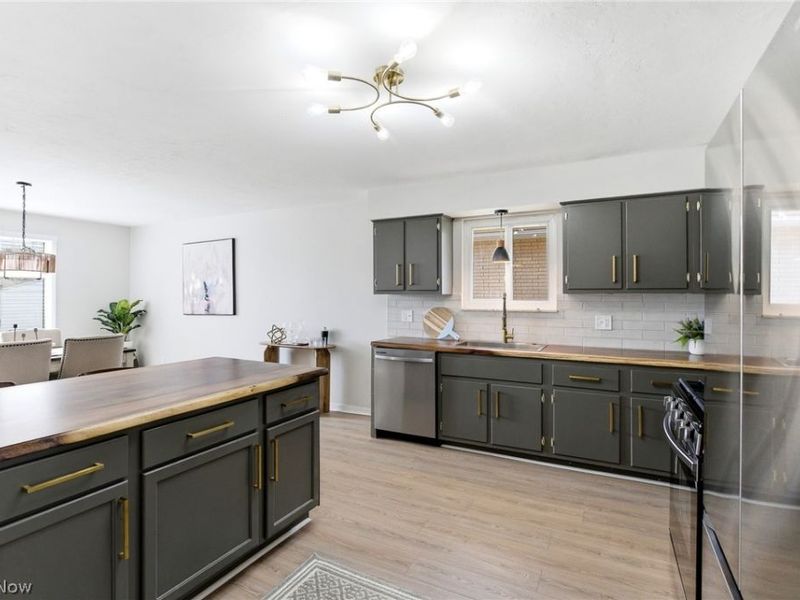 5284 E 102nd Street, Garfield Heights, OH 44125 Photo 15