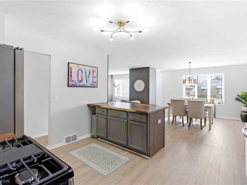 5284 E 102nd Street, Garfield Heights, OH 44125 Photo 16