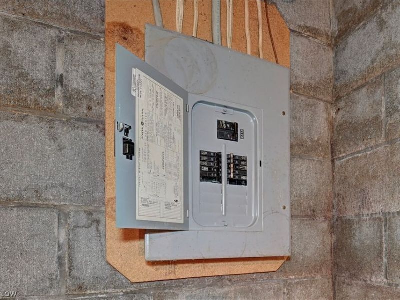 445 N George Street, West Lafayette, OH 43845 Photo 14