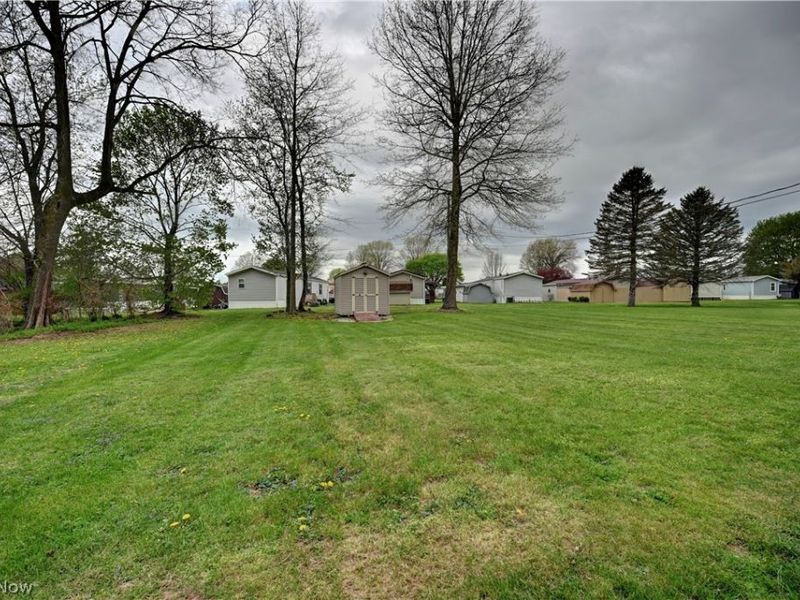 445 N George Street, West Lafayette, OH 43845 Photo 18