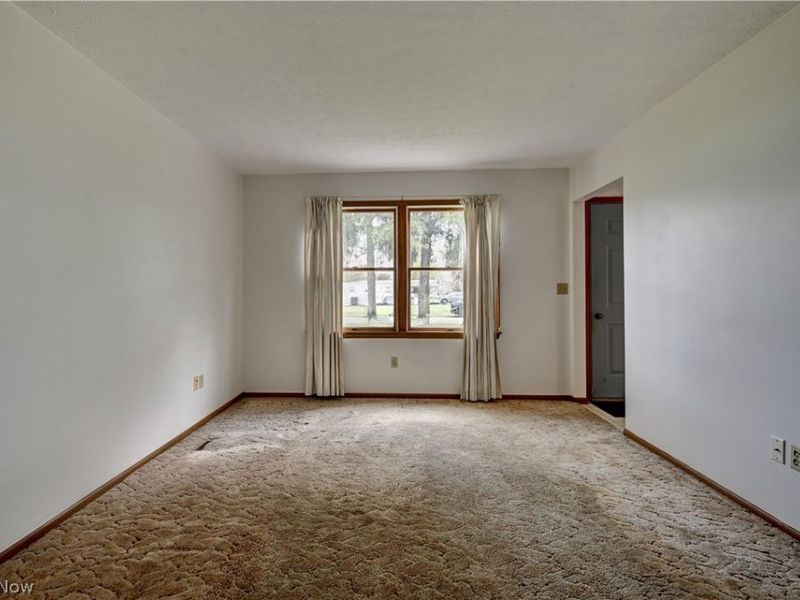 445 N George Street, West Lafayette, OH 43845 Photo 7