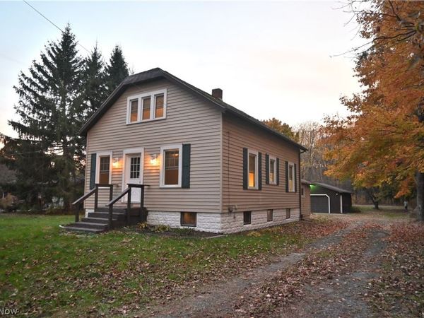 6989 Reed Road , Conneaut, OH 44030