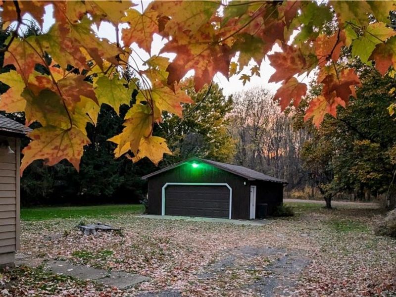 6989 Reed Road, Conneaut, OH 44030 Photo 4