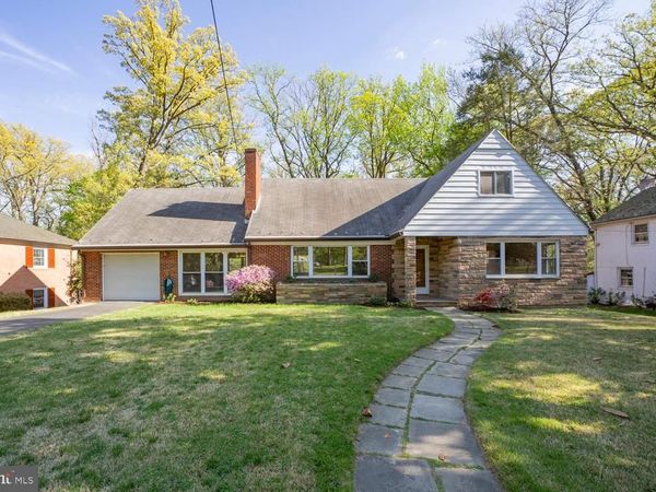 3911 COMMANDER DRIVE , HYATTSVILLE, MD 20782