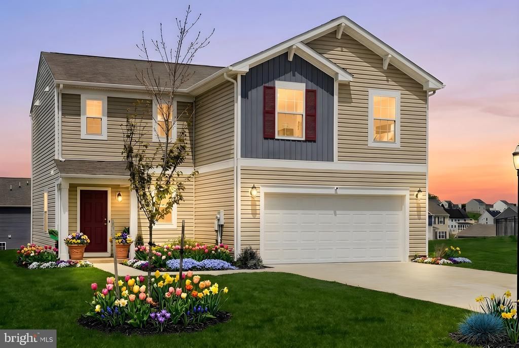 33 ENEFACE CREST, HANOVER, PA 17331