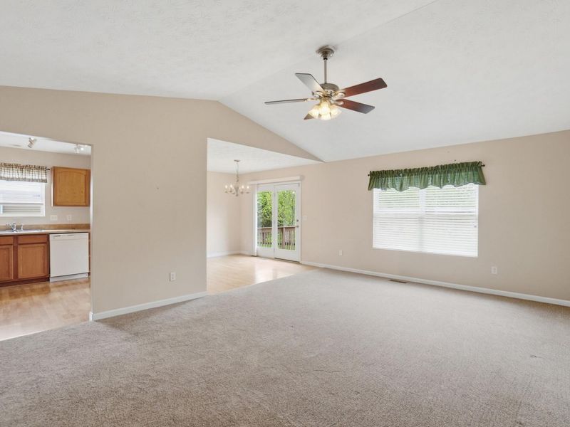 1840 Hunters Ridge Drive, Troy, OH 45373 Photo 12