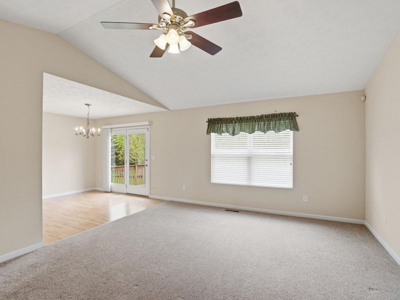 1840 Hunters Ridge Drive, Troy, OH 45373 Photo 13