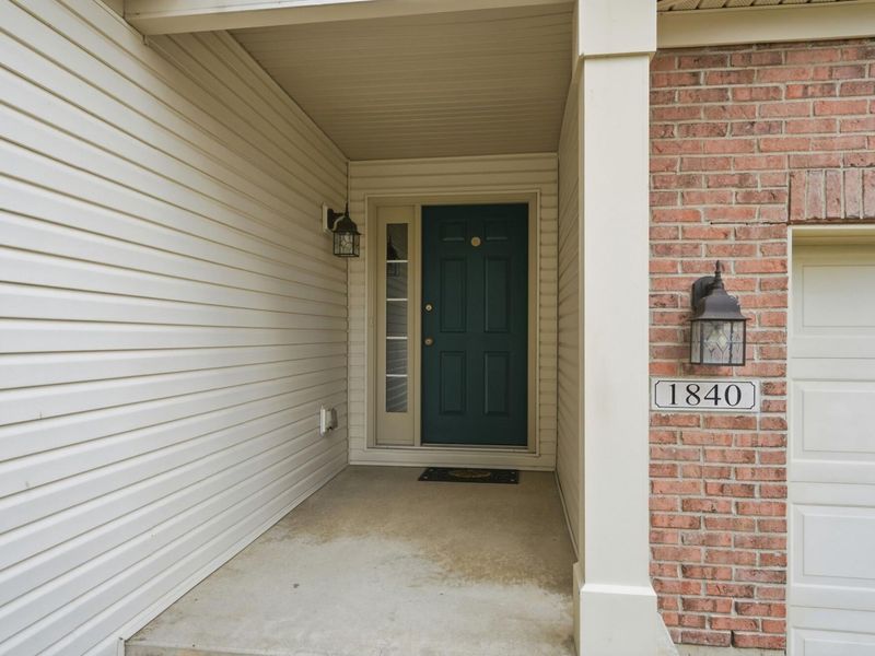 1840 Hunters Ridge Drive, Troy, OH 45373 Photo 7