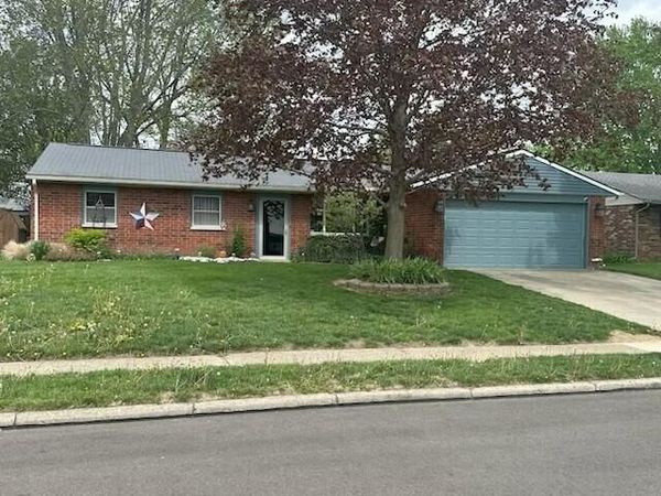 2483 E Foxchase Court, Troy, OH 45373