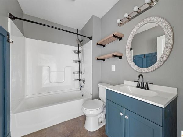 422 Milton Avenue , Glasgow, KY 42141