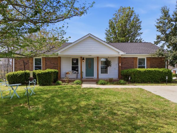 100 Patton Ct , Ashland City, TN 37015