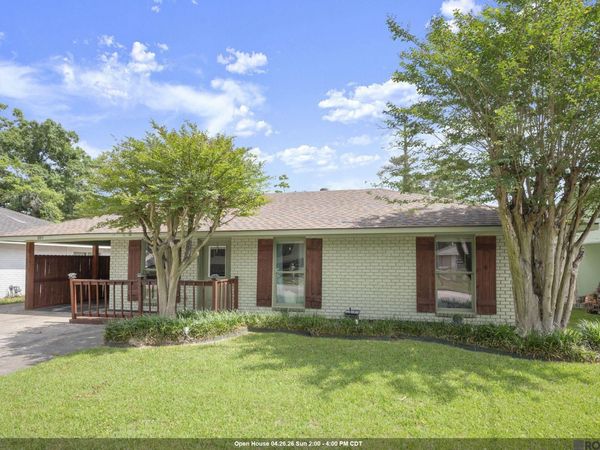 109 Pinoak St, Denham Springs, LA 70726